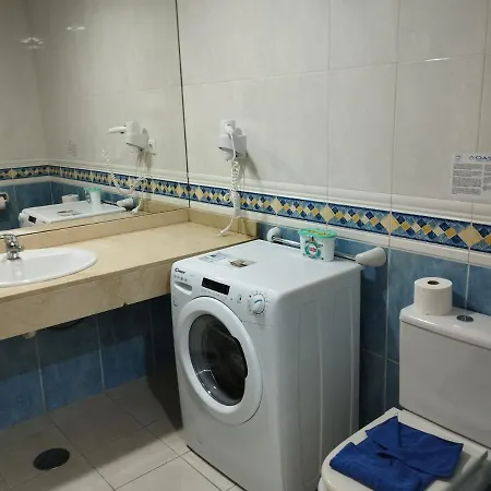 Apto 79 Dos Dormitorios